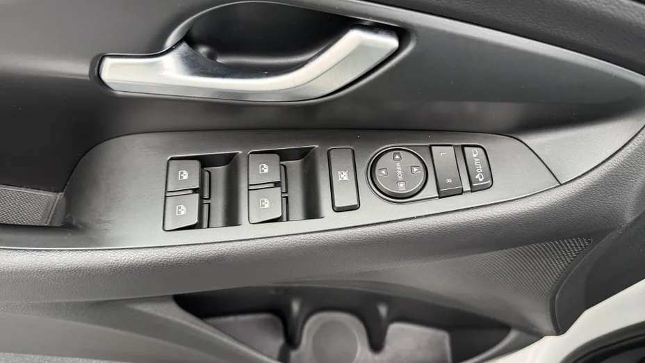 HYUNDAI i30 i30 1.0 T-GDI Smart