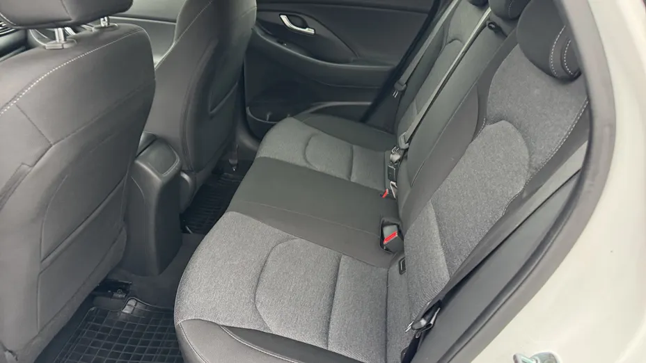 HYUNDAI i30 i30 1.0 T-GDI Smart