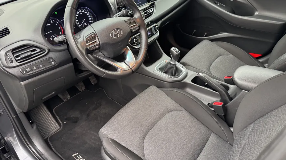 HYUNDAI i30 i30 1.0 T-GDI Smart