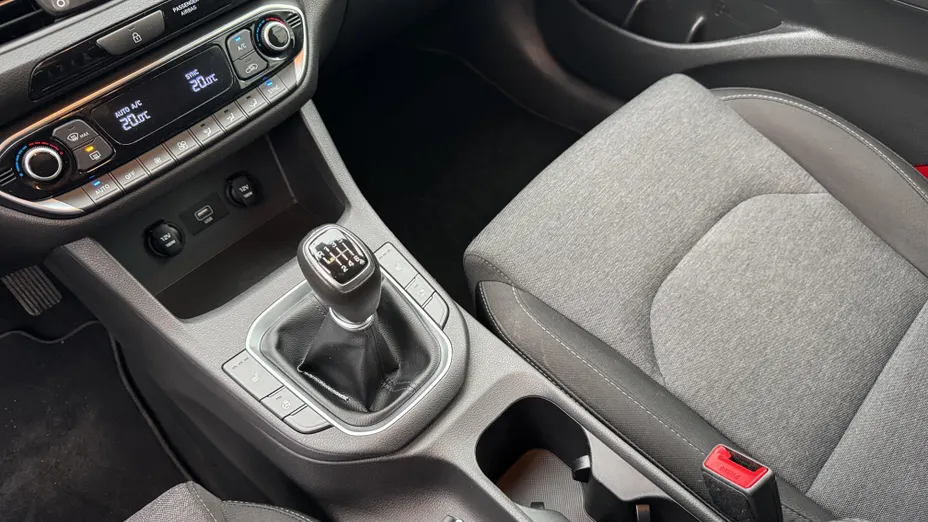 HYUNDAI i30 i30 1.0 T-GDI Smart