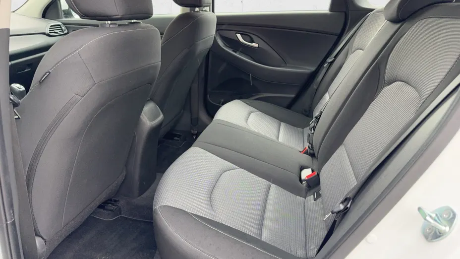 HYUNDAI i30 i30 1.0 T-GDI Modern