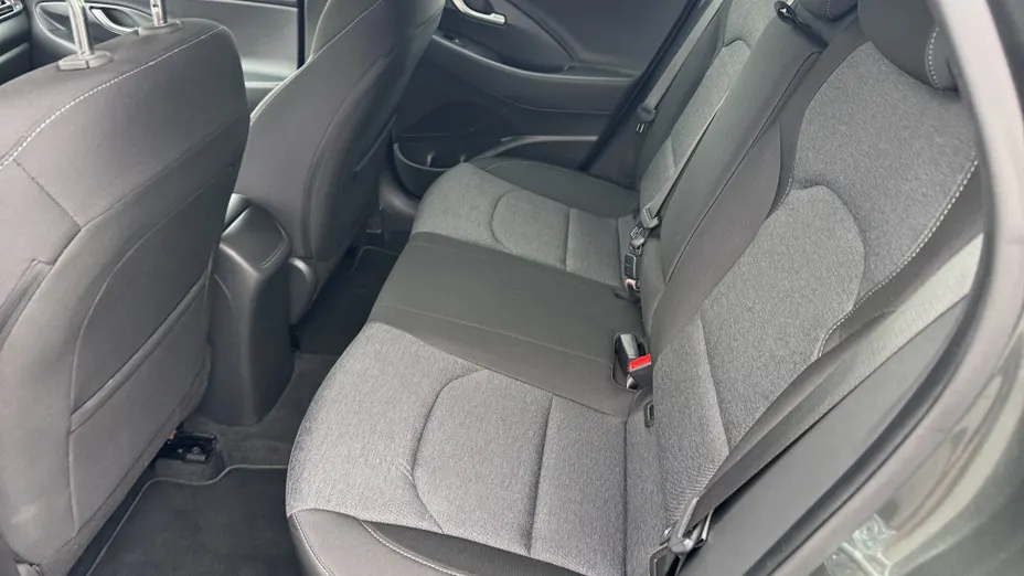 HYUNDAI i30 i30 1.0 T-GDI Smart