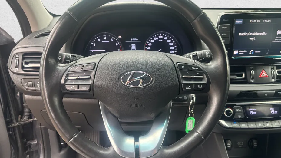 HYUNDAI i30 i30 1.0 T-GDI Smart