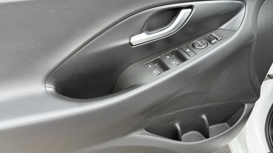 HYUNDAI i30 i30 1.0 T-GDI Smart