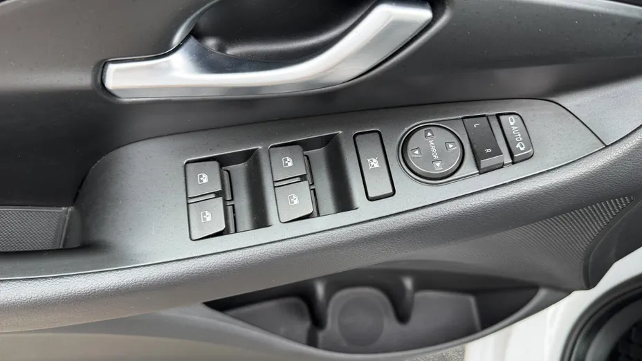 HYUNDAI i30 i30 1.0 T-GDI Smart