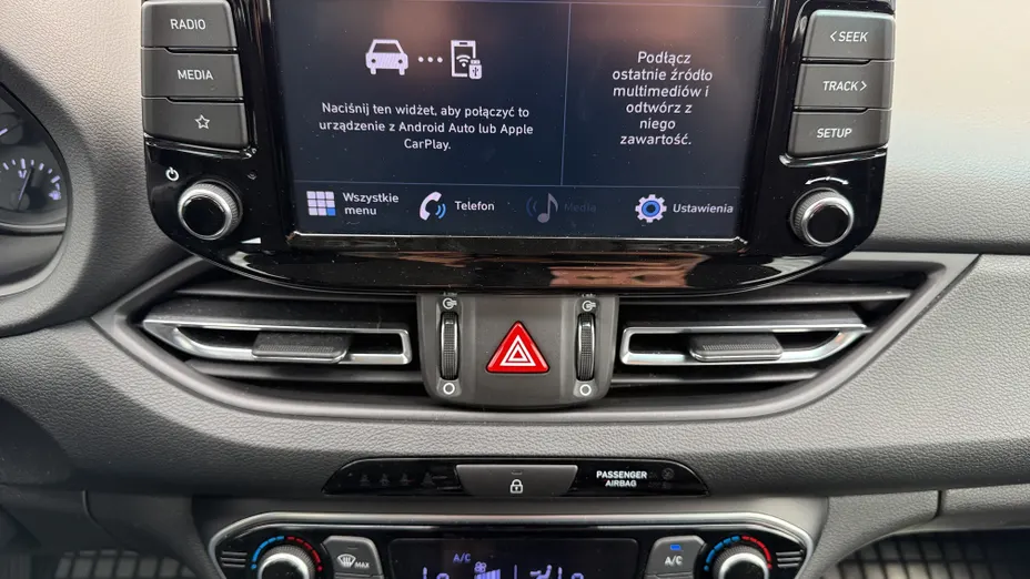HYUNDAI i30 i30 1.0 T-GDI Smart