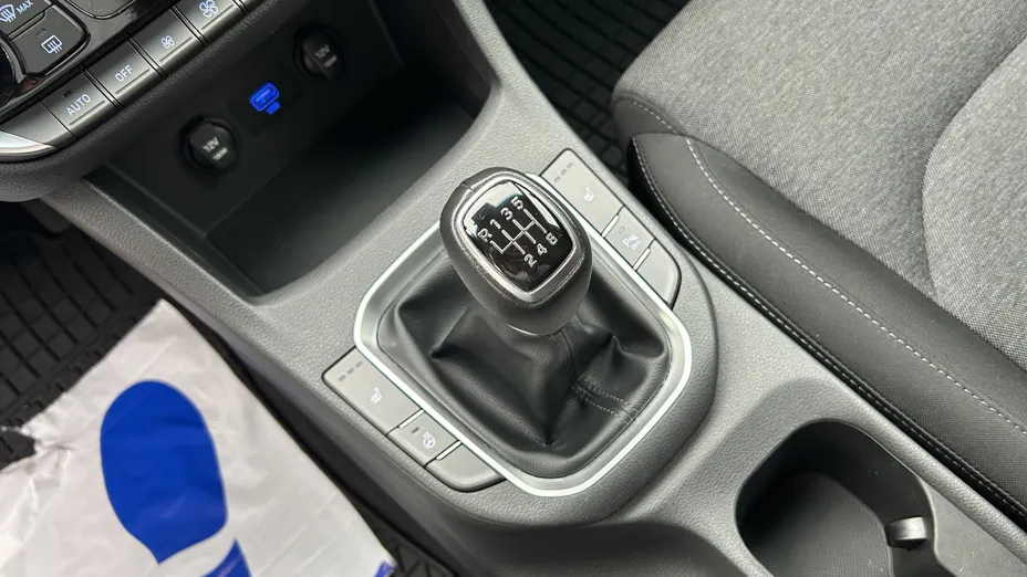 HYUNDAI i30 i30 1.0 T-GDI Smart