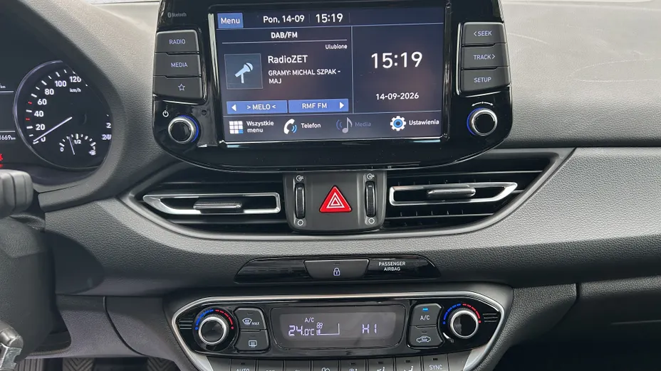 HYUNDAI i30 i30 1.0 T-GDI Smart