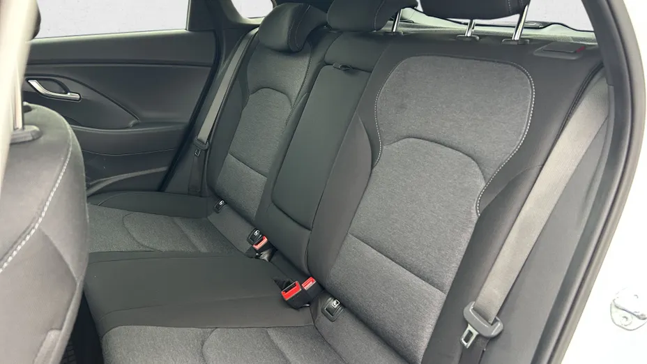 HYUNDAI i30 i30 1.0 T-GDI Smart