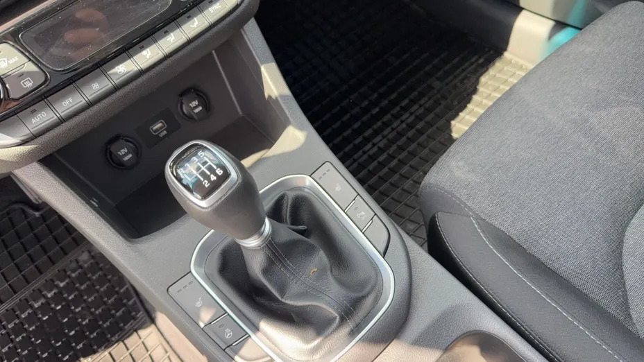 HYUNDAI i30 i30 1.0 T-GDI Smart