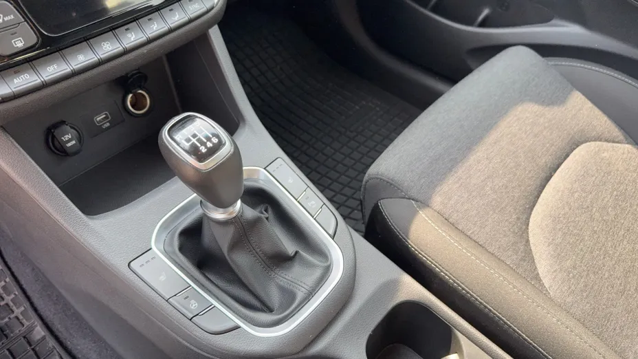 HYUNDAI i30 i30 1.0 T-GDI Smart