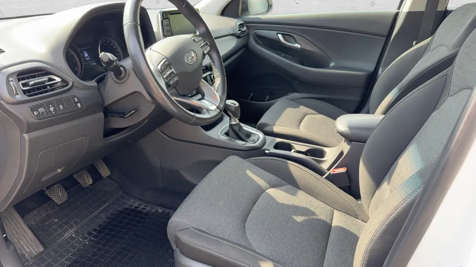 HYUNDAI i30 i30 1.0 T-GDI Smart