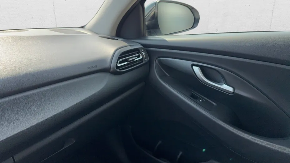 HYUNDAI i30 i30 1.0 T-GDI Smart
