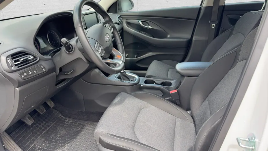 HYUNDAI i30 i30 1.0 T-GDI Smart