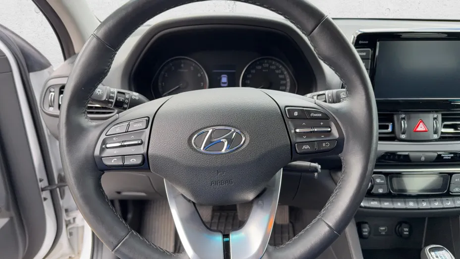 HYUNDAI i30 i30 1.0 T-GDI Smart