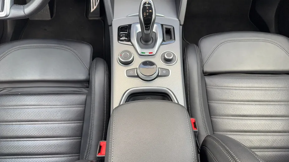 ALFA ROMEO Stelvio Stelvio 2.0 Turbo Veloce Q4 aut
