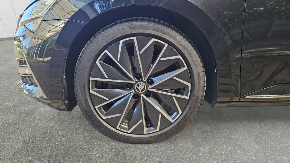 SKODA Superb Superb 2.0 TSI L&K DSG
