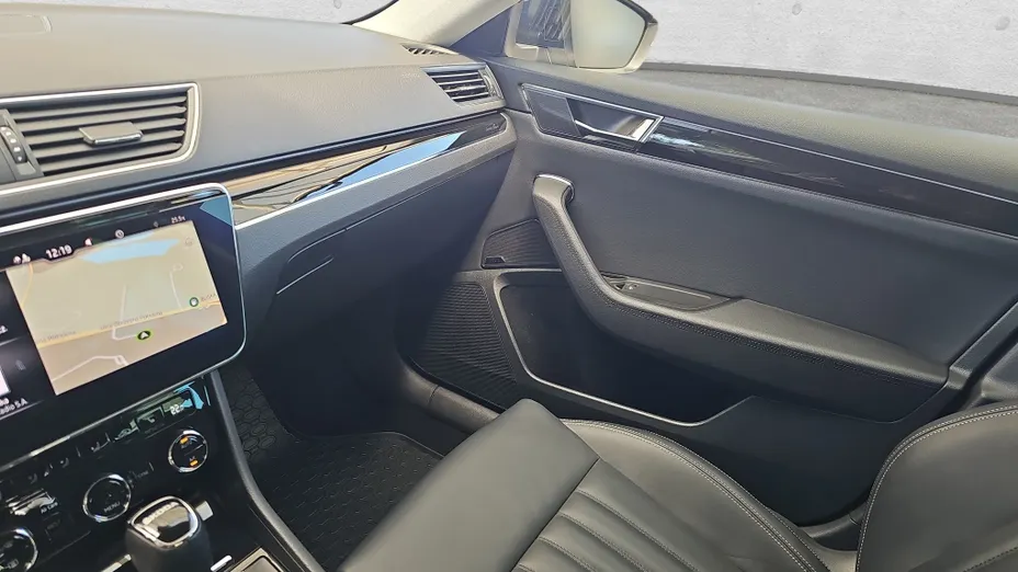 SKODA Superb Superb 2.0 TSI L&K DSG