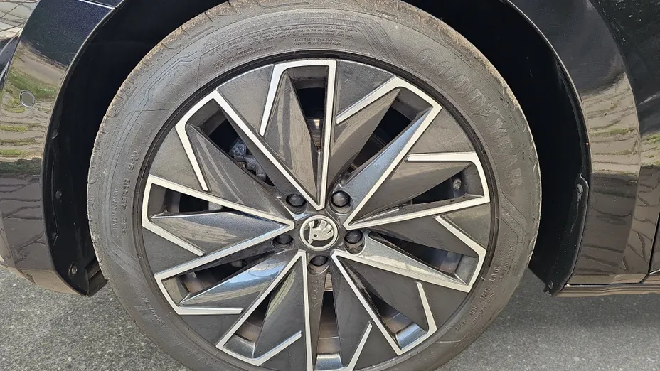SKODA Superb Superb 2.0 TSI L&K DSG