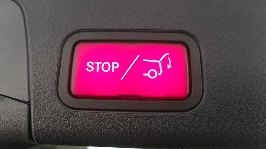 MERCEDES-BENZ GLB GLB 200 4-Matic AMG Line 8G-DCT