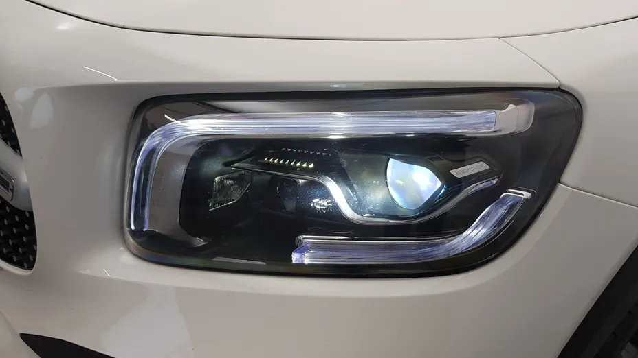 MERCEDES-BENZ GLB GLB 200 4-Matic AMG Line 8G-DCT