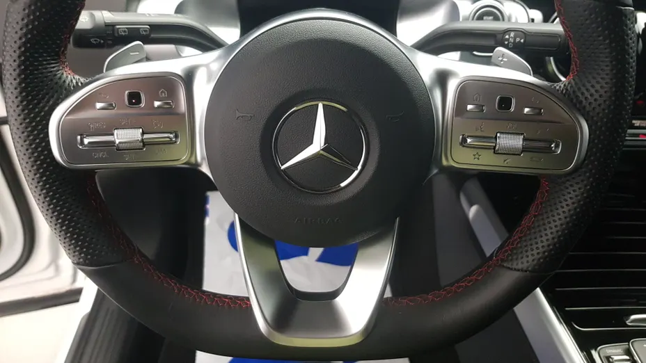 MERCEDES-BENZ GLB GLB 200 4-Matic AMG Line 8G-DCT