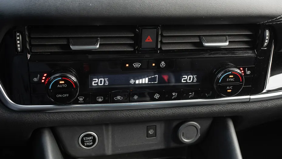 NISSAN Qashqai Qashqai 1.3 DIG-T mHEV N-Connecta Xtronic