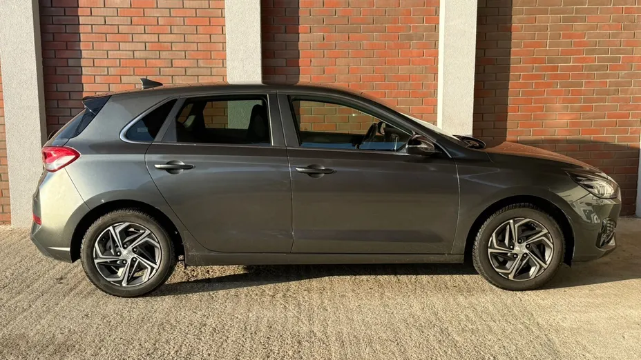 HYUNDAI i30 i30 1.5 DPI Smart