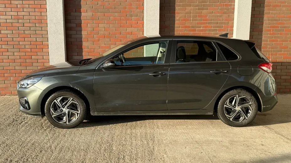 HYUNDAI i30 i30 1.5 DPI Smart