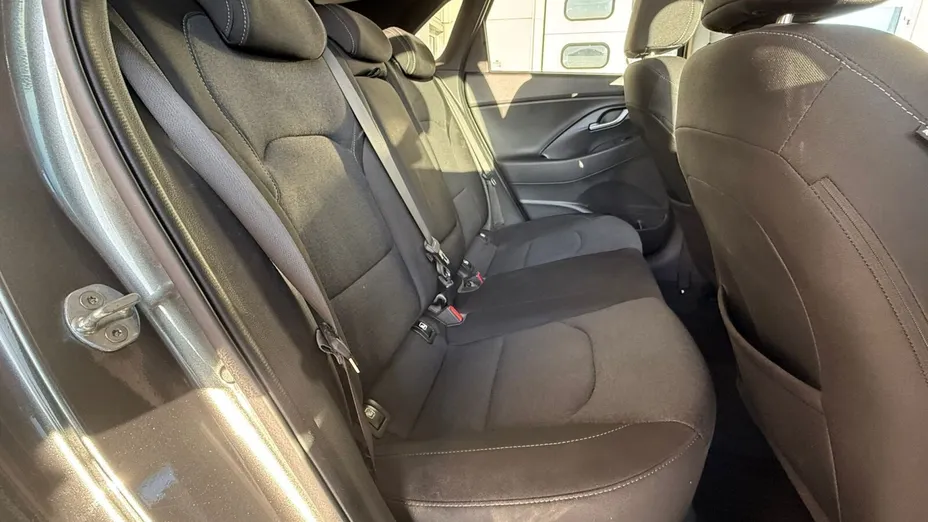 HYUNDAI i30 i30 1.5 DPI Smart