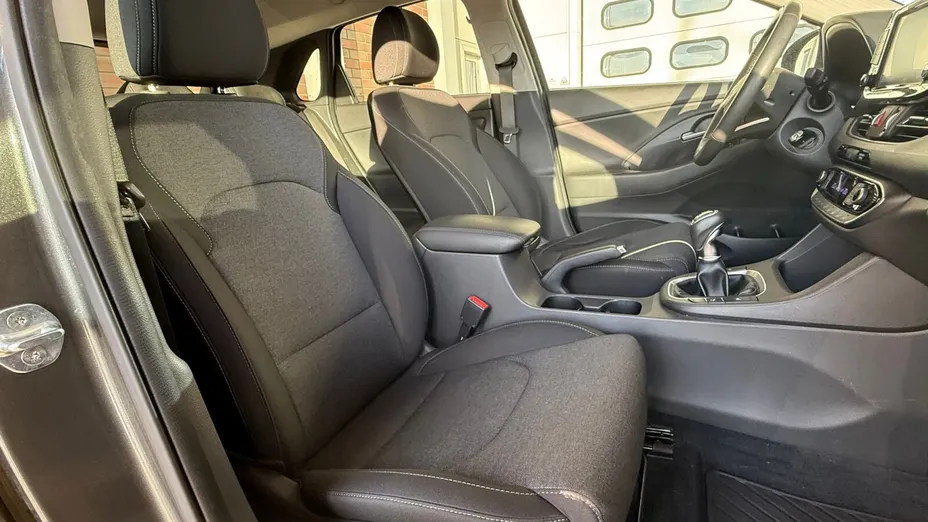 HYUNDAI i30 i30 1.5 DPI Smart