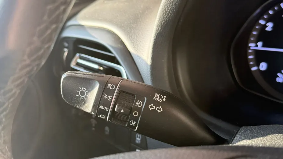 HYUNDAI i30 i30 1.5 DPI Smart