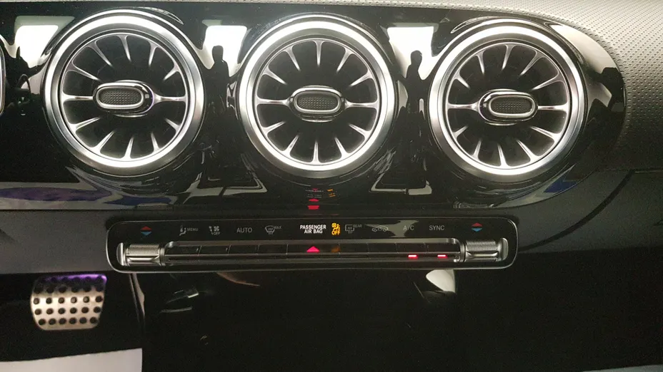 MERCEDES-BENZ CLA CLA 200 mHEV AMG Line 7G-DCT