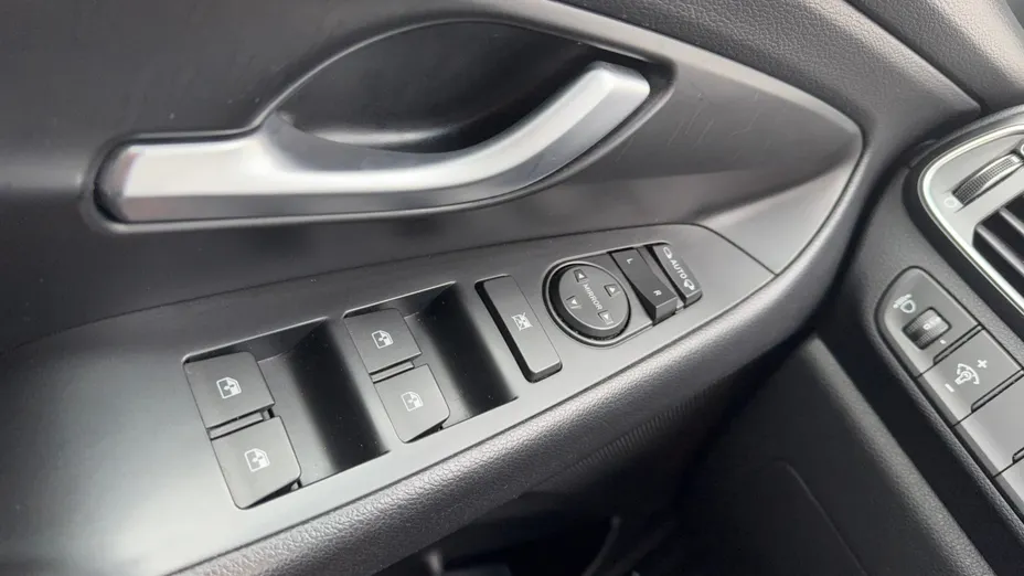 HYUNDAI i30 i30 1.4 GET!