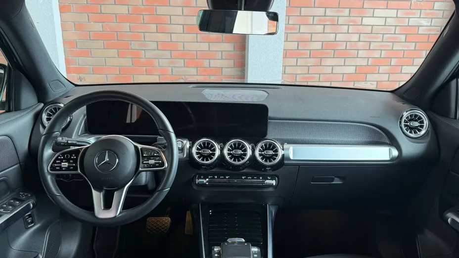 MERCEDES-BENZ EQB EQB 300 66.5kWh 4-Matic Progressive 7os.