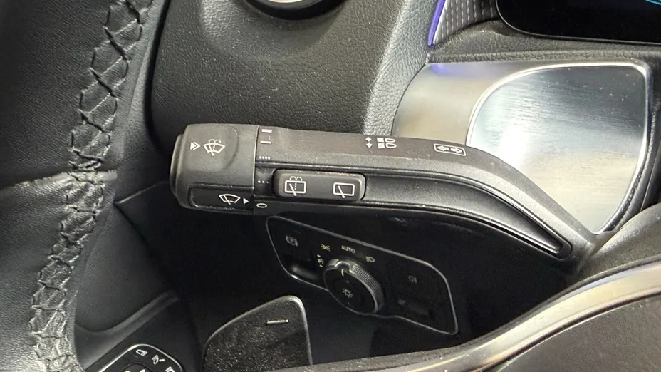 MERCEDES-BENZ EQB EQB 300 66.5kWh 4-Matic Progressive 7os.