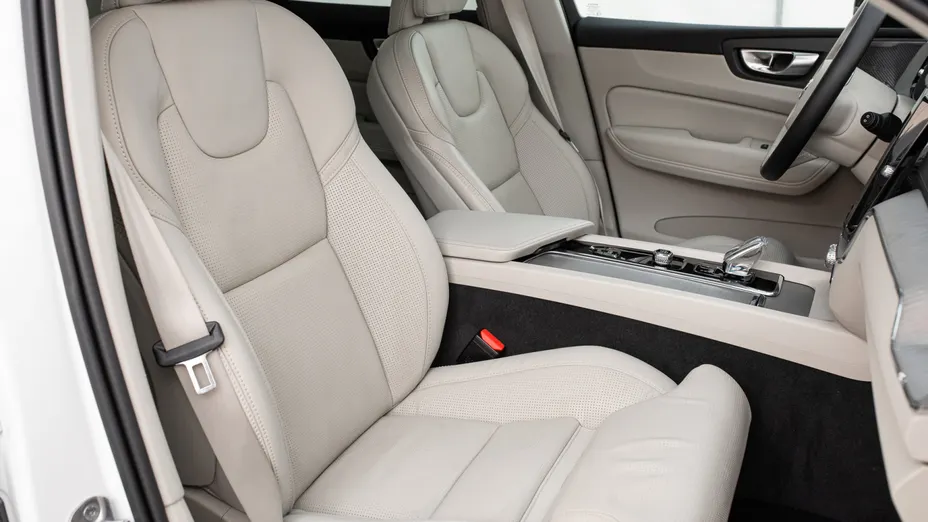 VOLVO XC60 XC60 B5 B AWD Ultimate Dark aut