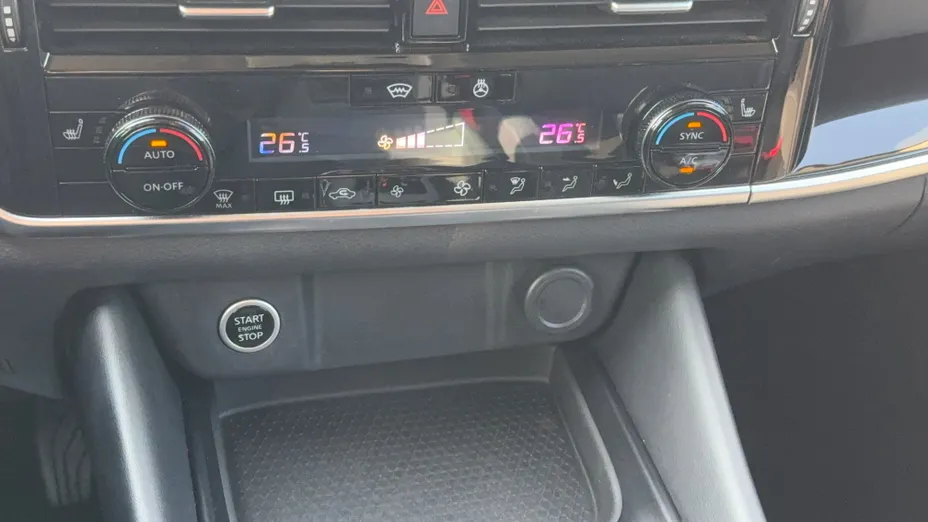 NISSAN Qashqai Qashqai 1.3 DIG-T mHEV N-Connecta Xtronic