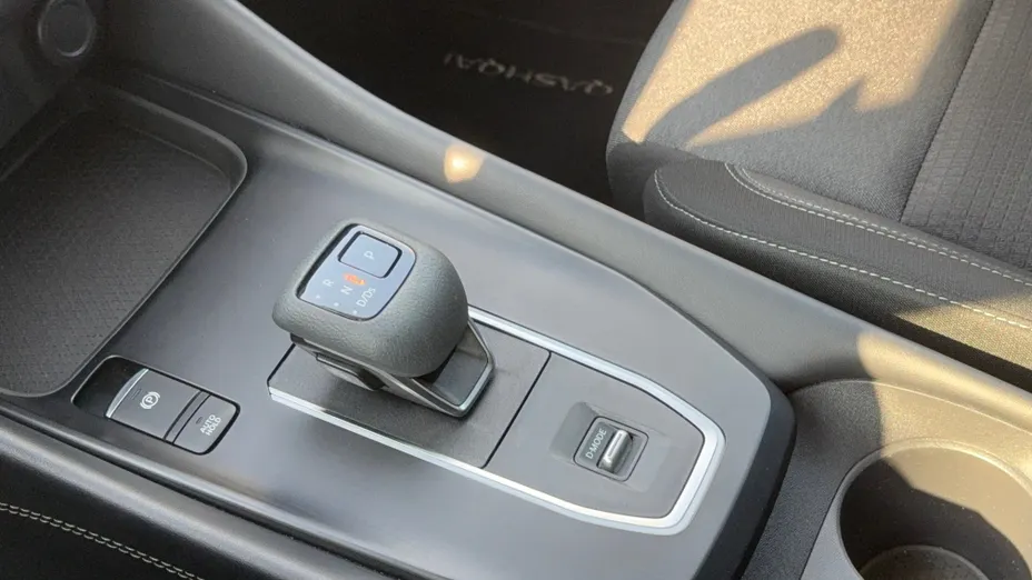 NISSAN Qashqai Qashqai 1.3 DIG-T mHEV N-Connecta Xtronic