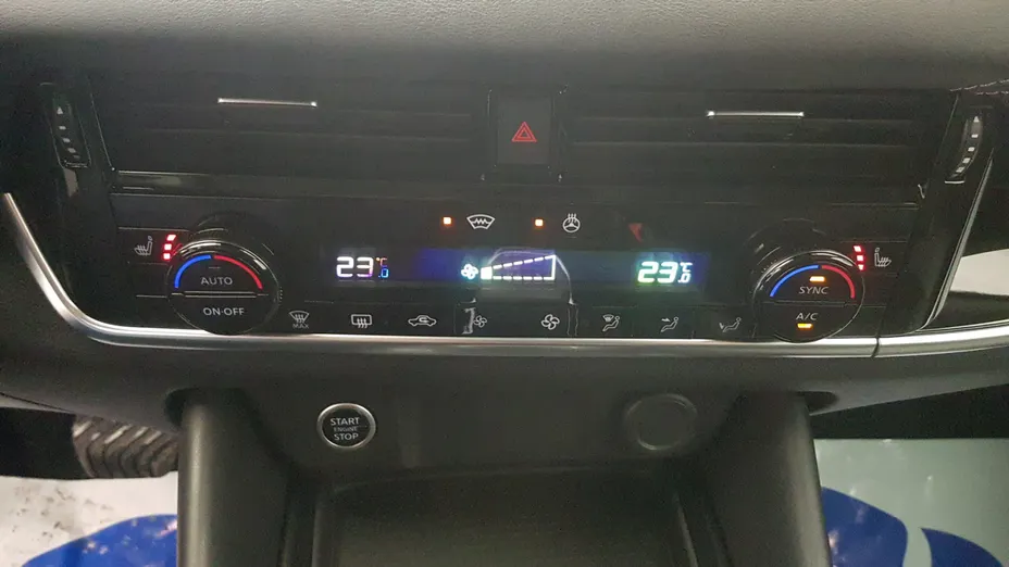 NISSAN Qashqai Qashqai 1.3 DIG-T mHEV N-Connecta Xtronic