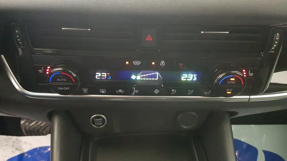 NISSAN Qashqai Qashqai 1.3 DIG-T mHEV N-Connecta Xtronic