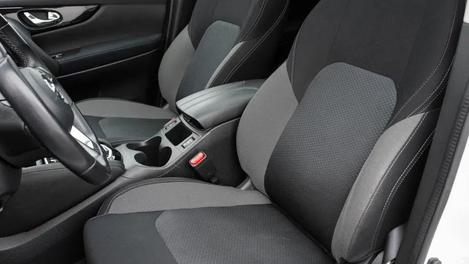 NISSAN Qashqai Qashqai 1.3 DIG-T N-Connecta DCT