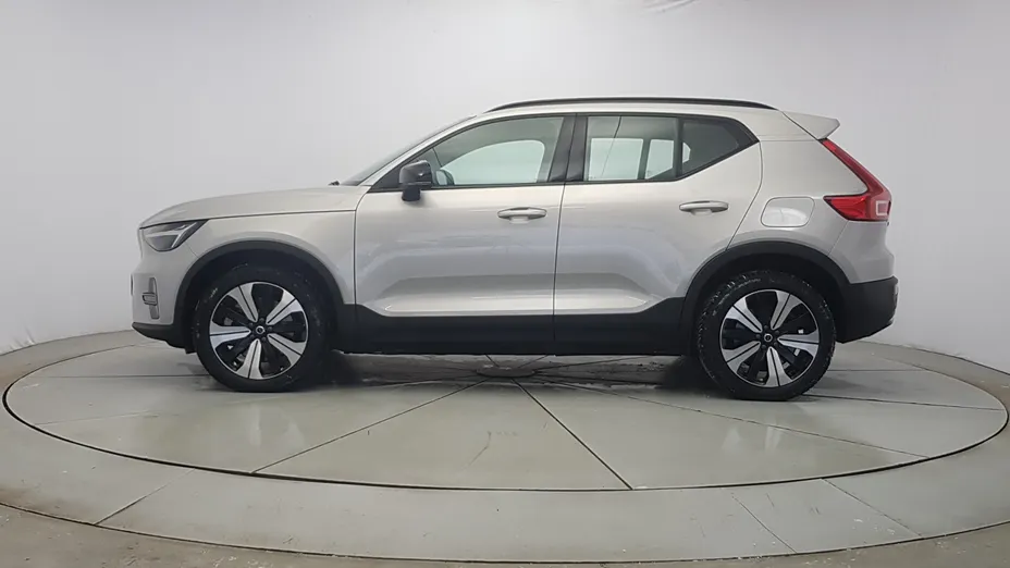 VOLVO XC40 XC40 73kWh P6 Recharge Plus aut
