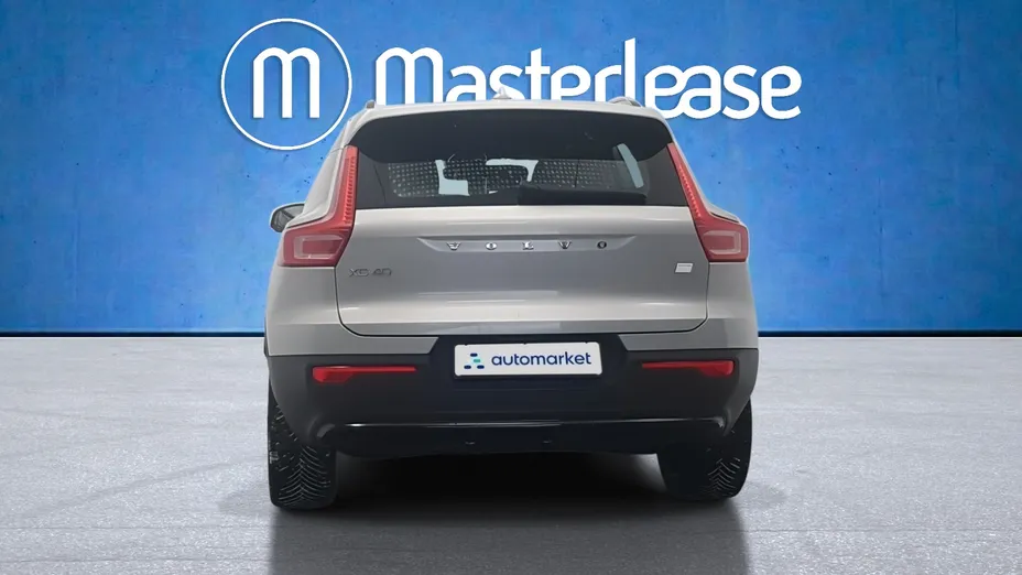 VOLVO XC40 XC40 73kWh P6 Recharge Plus aut