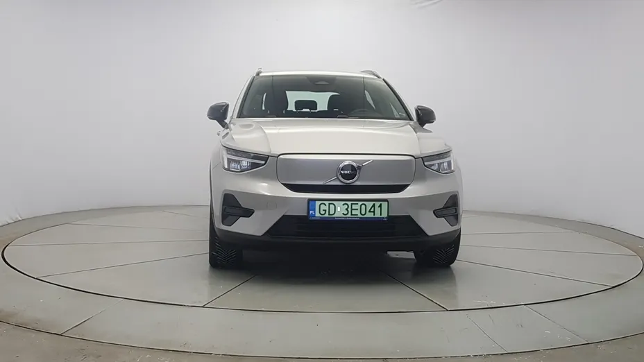 VOLVO XC40 XC40 73kWh P6 Recharge Plus aut