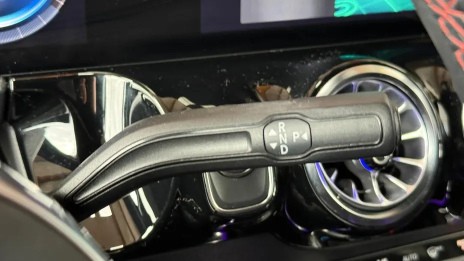 MERCEDES-BENZ EQA EQA 350 66.5kWh 4-Matic AMG Line