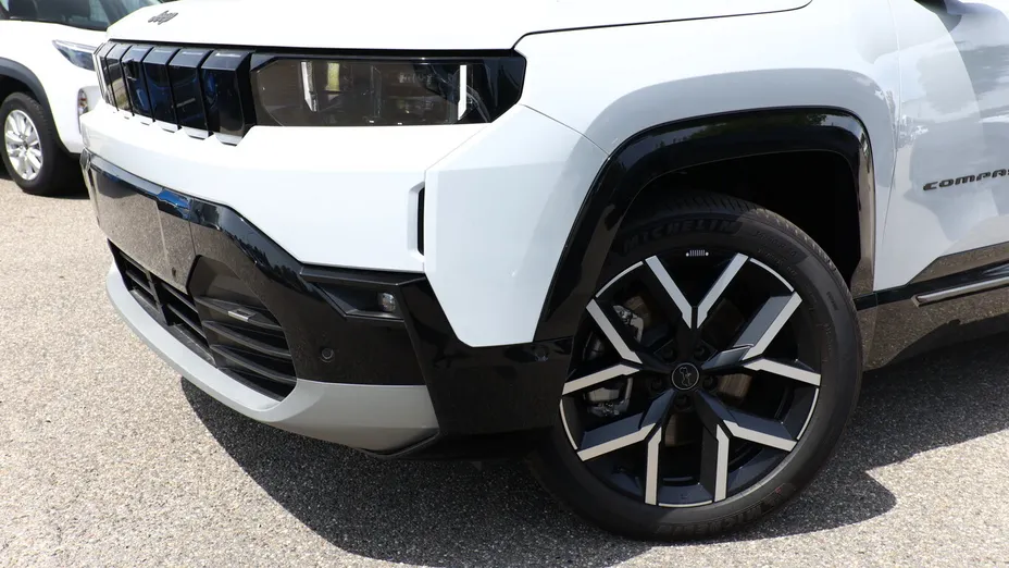 JEEP Compass -