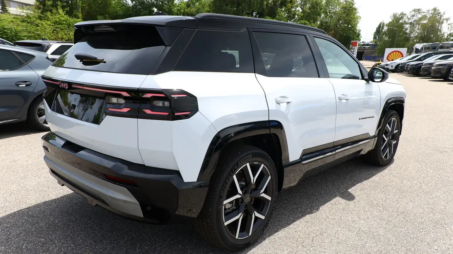 JEEP Compass -