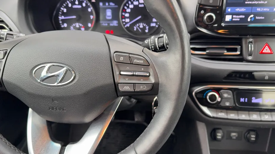 HYUNDAI i30 i30 1.5 T-GDI 48V Smart