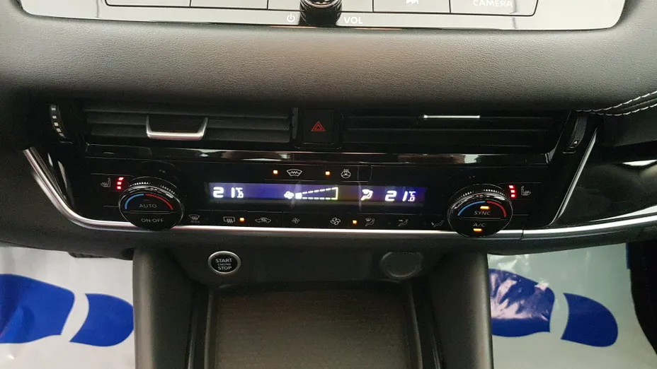 NISSAN Qashqai Qashqai 1.3 DIG-T mHEV N-Connecta Xtronic
